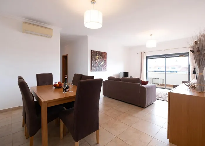 Quinta Palmeiras アパート ラゴス